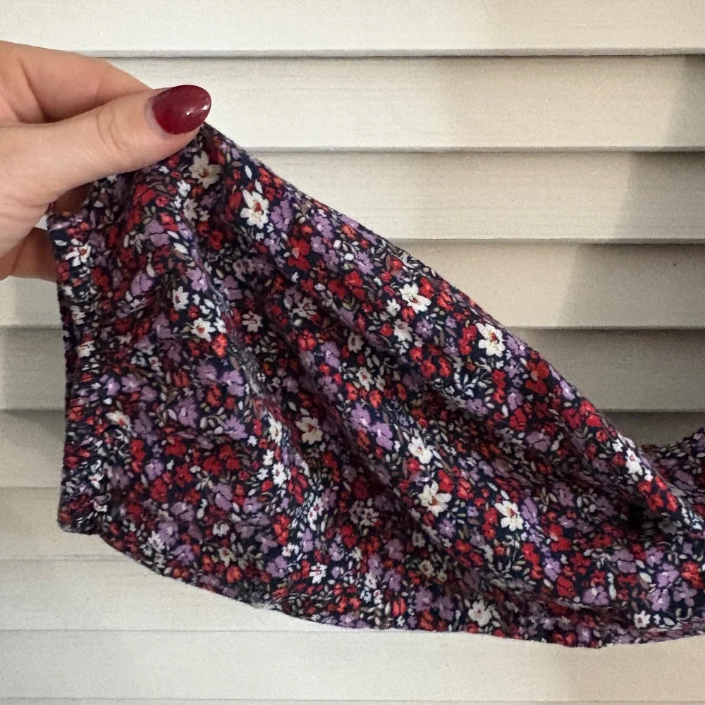 Lucky Brand Floral Pintuck Popover Blouse Pesant Top Button Down Front SZ M - Picture 9 of 10